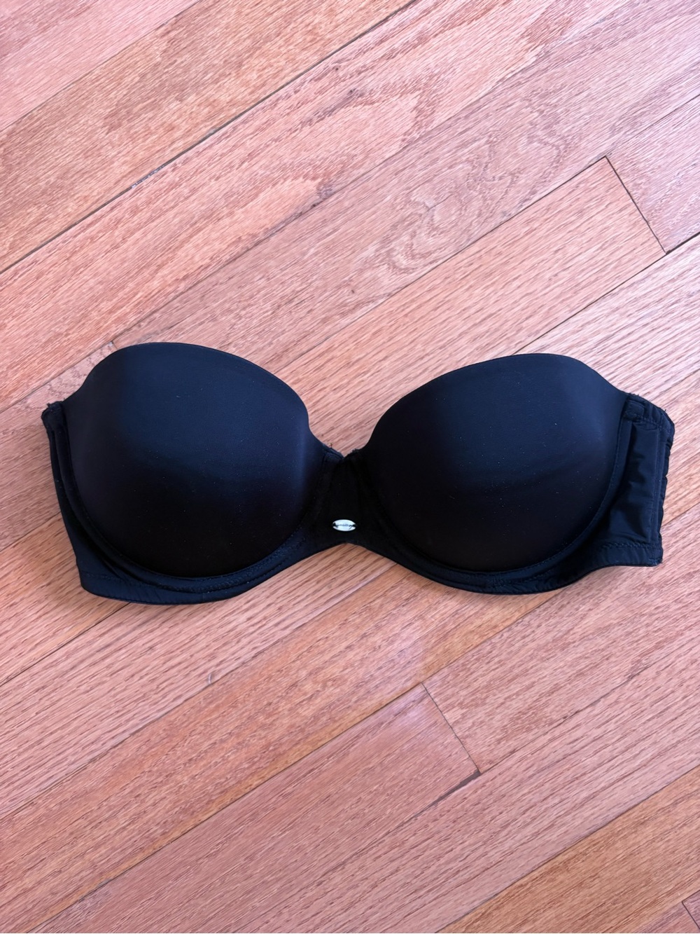 Calvin Klein Black Strapless Bandeau with Center Accent 32C